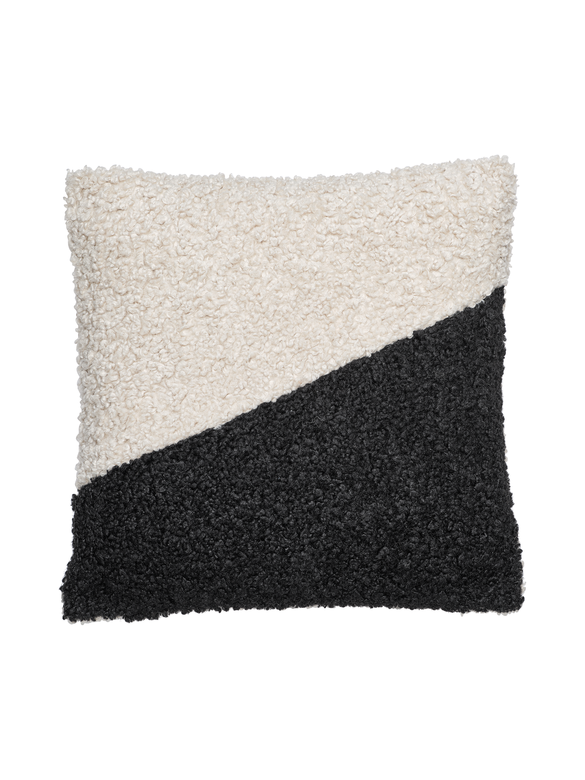 Svart och vitt Teddy kuddfodral 45x45 i mjuk fårskinnsimitation på vit bakgrund