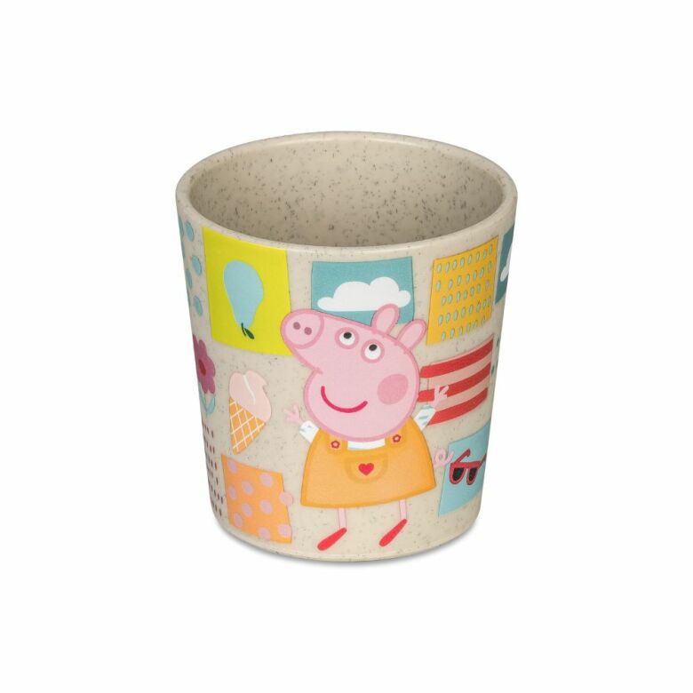 Närbild på tallrik från Greta Gris Connect barnservis med motiv av familjen Peppa Pig