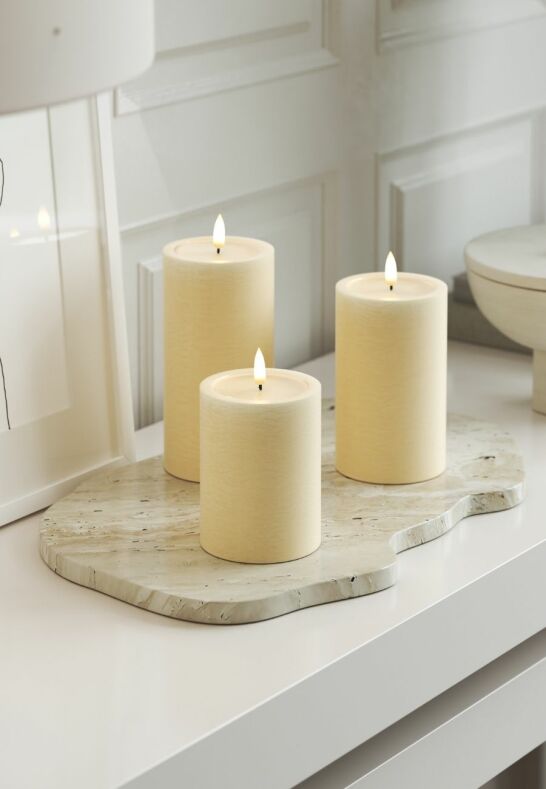 Unique LED-blockljus med patenterad Real Flame teknologi och timerfunktion
