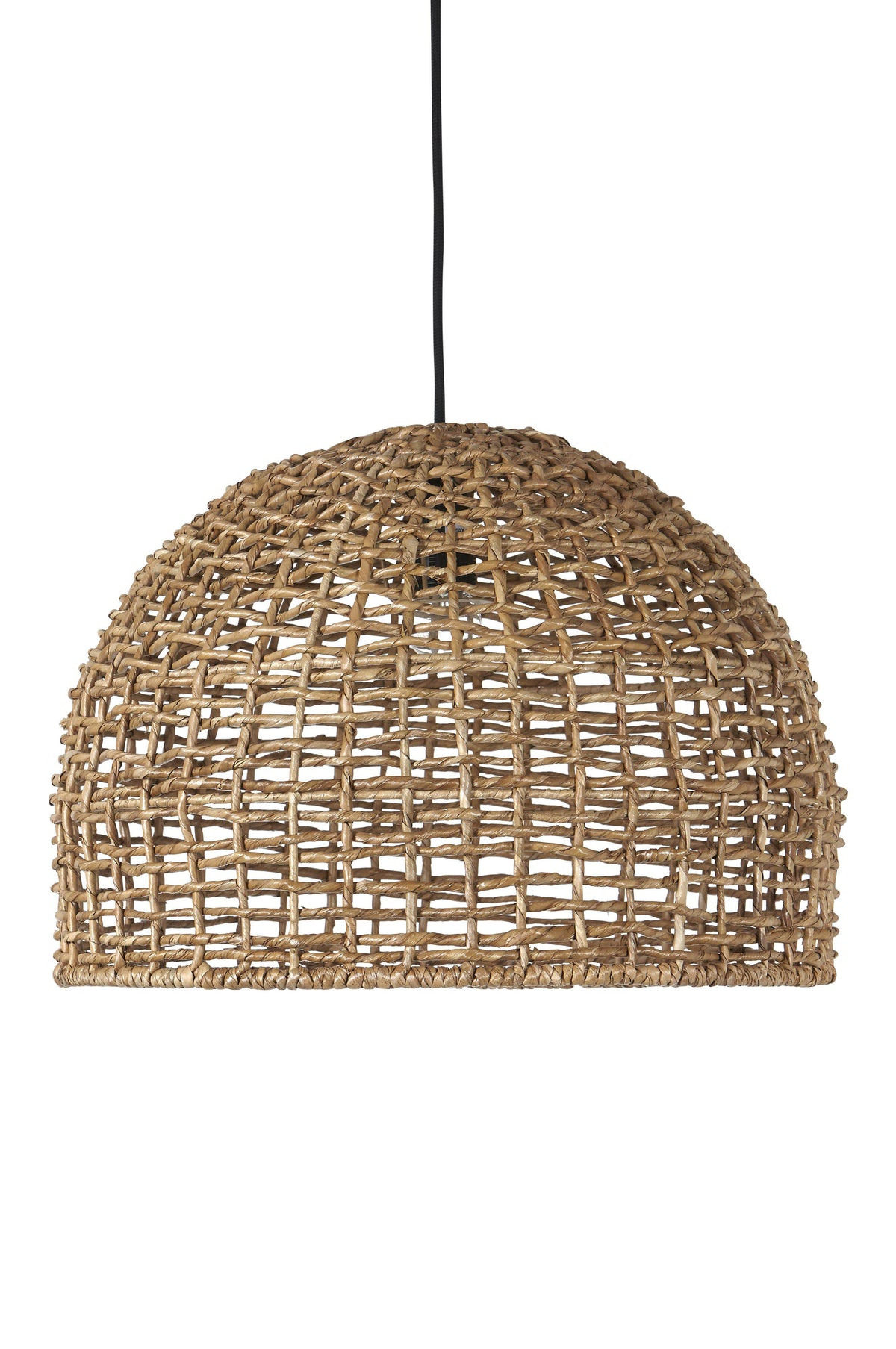 Cebu taklampa med flätad skärm i naturmaterial och svart sladd