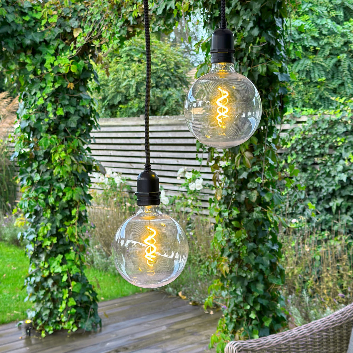 DecoXL 12cm transparent globformad LED-bulb för trädgårdsbelysning