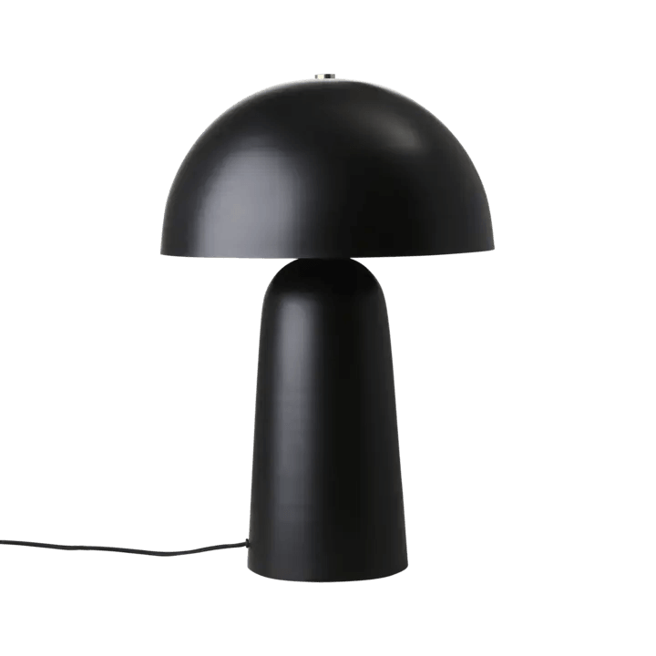 Svart FUNGI bordslampa i metall med svampformad design på vit bakgrund