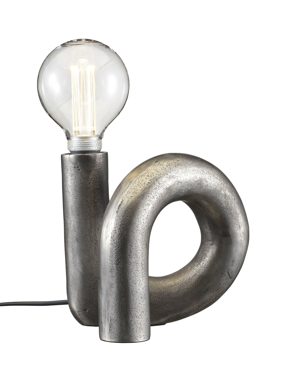 Närbild på Notice Swirl bordslampa i silverfinish med E27 Future LED-lampa