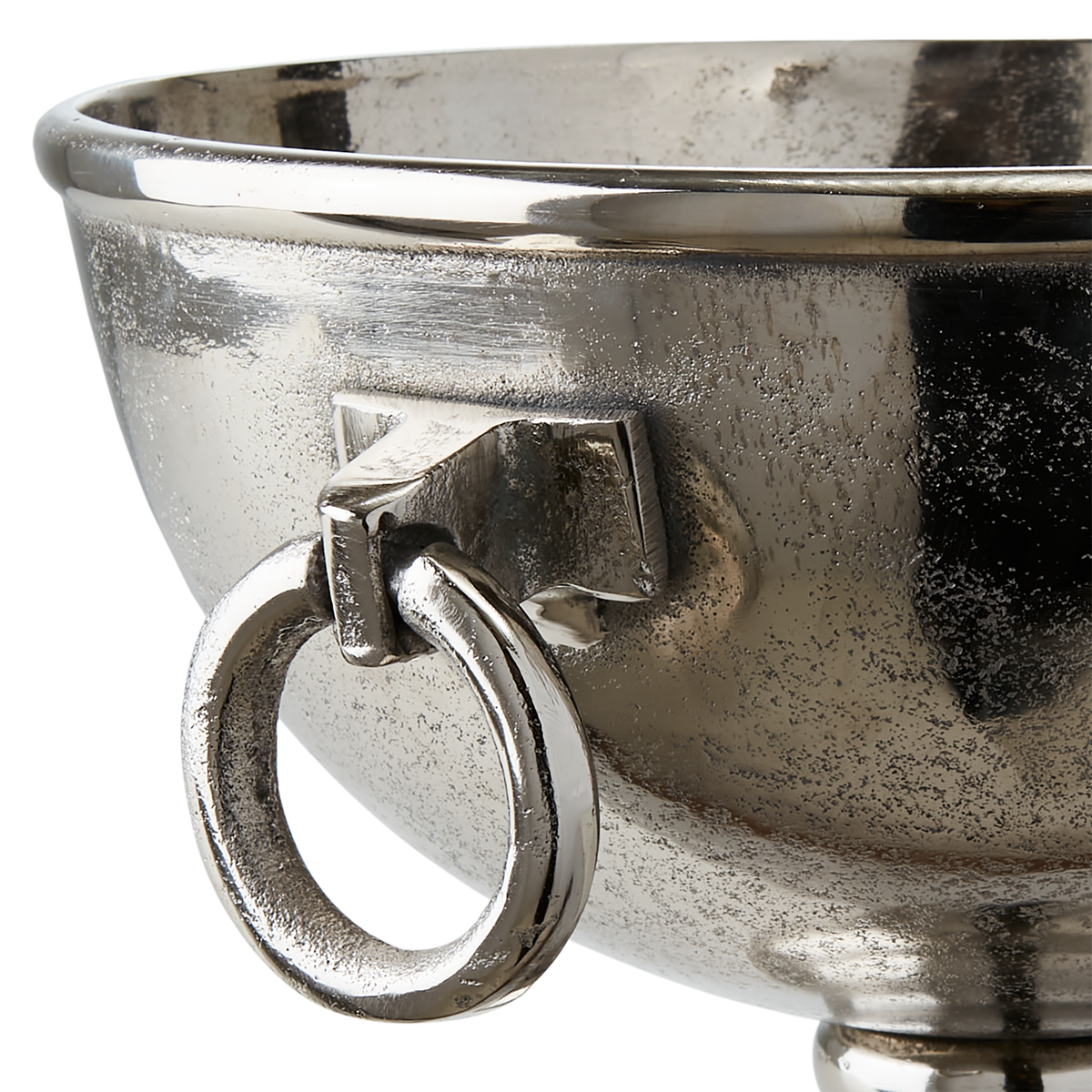 Stilren nickelfärgad vinkylare CARTER i aluminium på fot sett från sidan