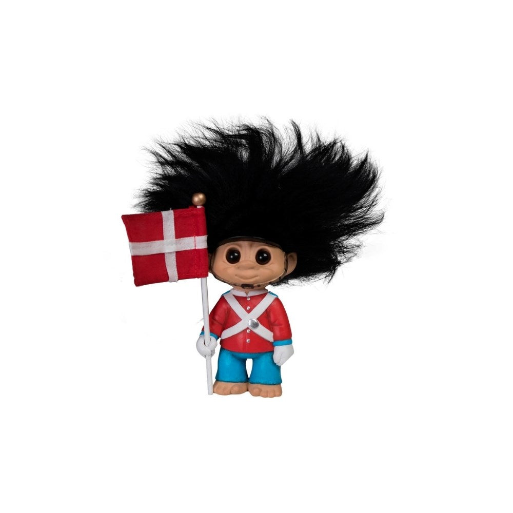 Lyckotroll Royal Guard 9 cm designat som en dansk vakt med flagga