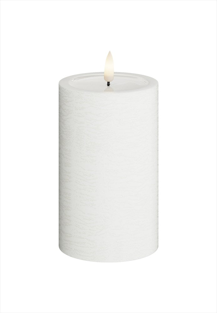 Vitt Unique LED-blockljus med 3D Real Flame låga och strukturerad yta