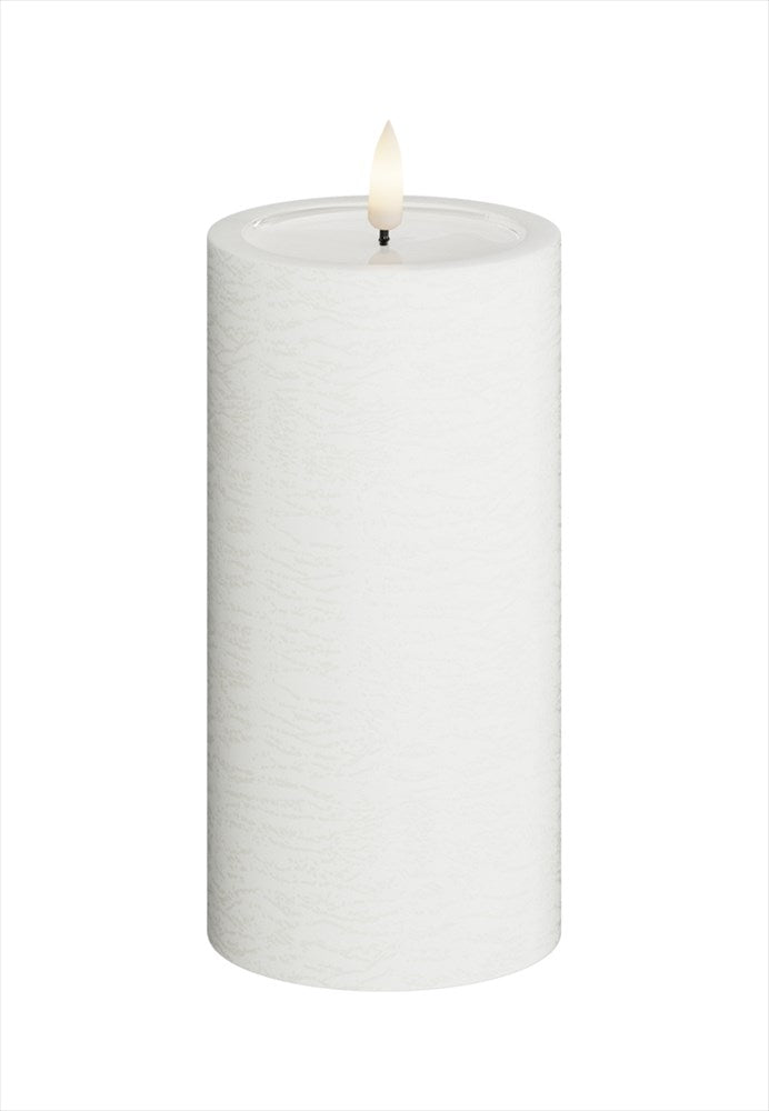 Vitt Unique LED-blockljus 15 cm med realistisk 3D-låga och strukturerad yta