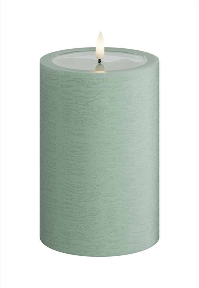 Grönt Unique LED-blockljus Sage Green med strukturerad yta och realistisk 3D-låga