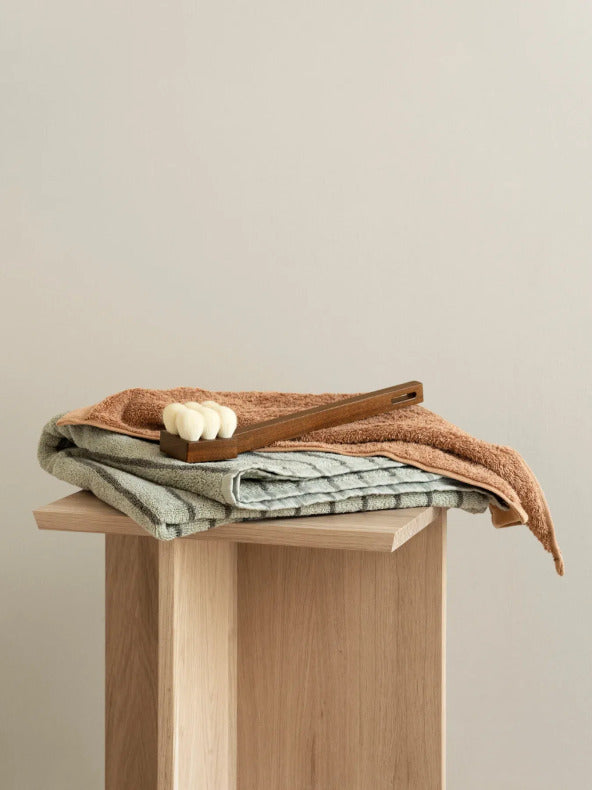 ARTO Bath Towel 70x140 cm Desert Sage/Agave Green