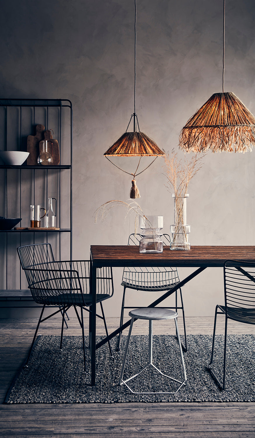 Modern vattenkanna JEKYLL i glas för dukat bord