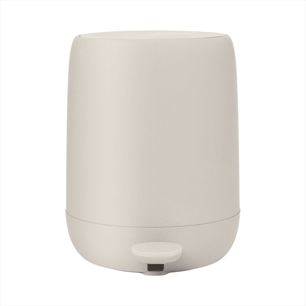 Sono Pedalhink 5L Moonbeam i minimalistisk design med matt soft touch-yta för badrummet.